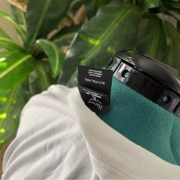 MARVEL Black Widow Graphic Tee in White Size XLT NEW - Picture 5 of 6